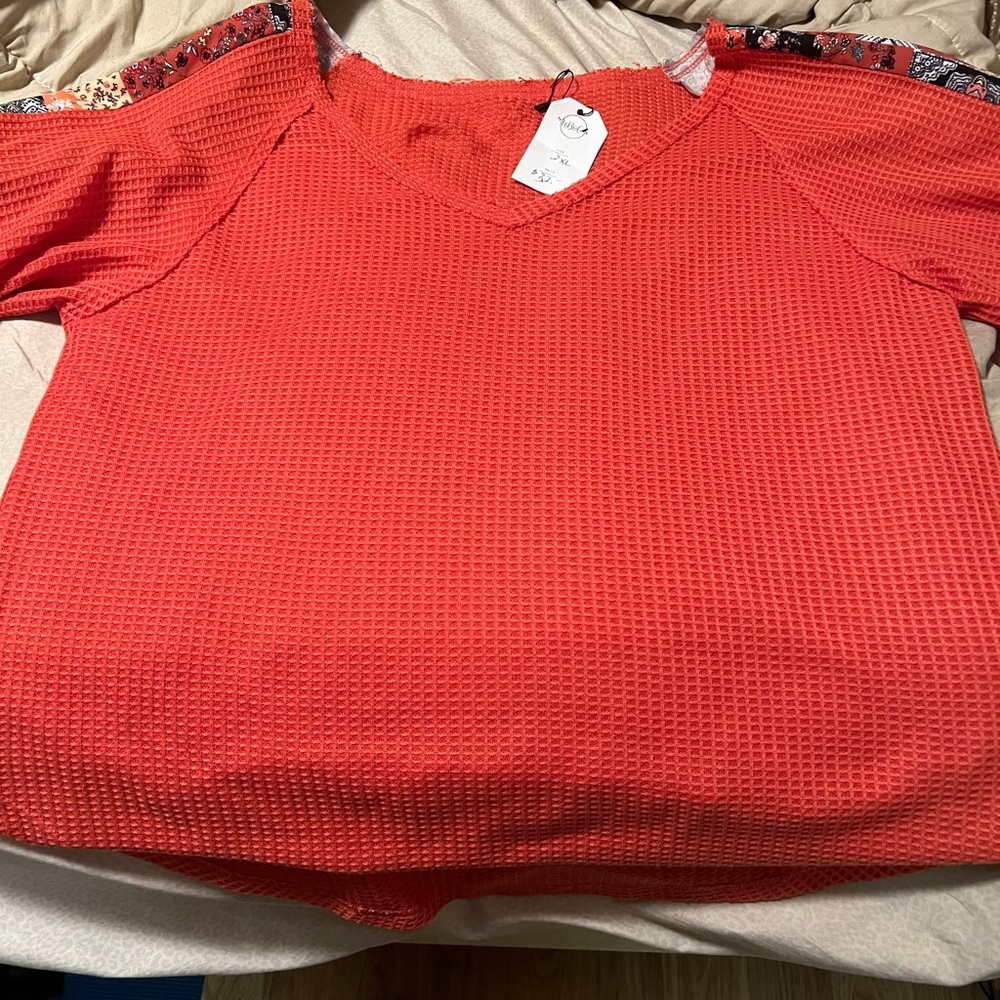 Urban Bird Light Sweater